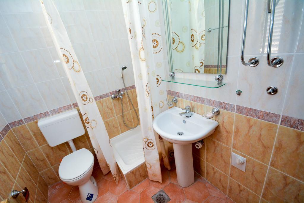 بودفا Guest House Villa Iva الغرفة الصورة